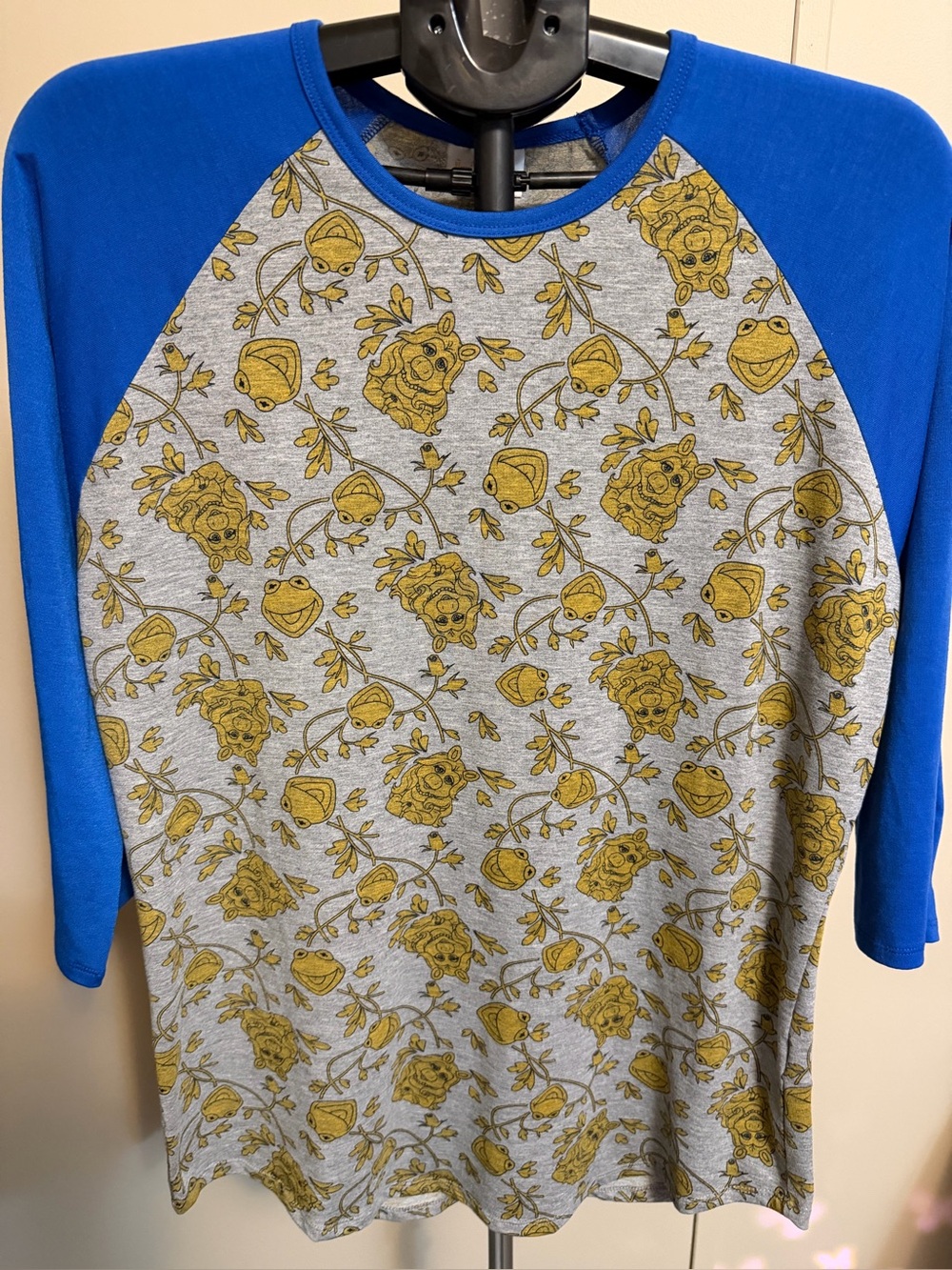 LuLaRoe for Disney The Muppets Randy Raglan Tee - Kermit & Miss Piggy